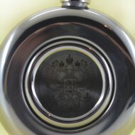 Гравировка на фляжке - Гравировка на фляжке через стекло